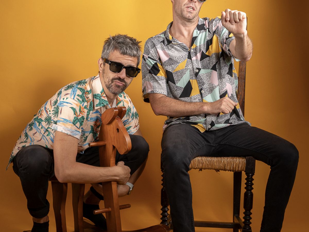 Adri & Rod – Cajón Desastre
