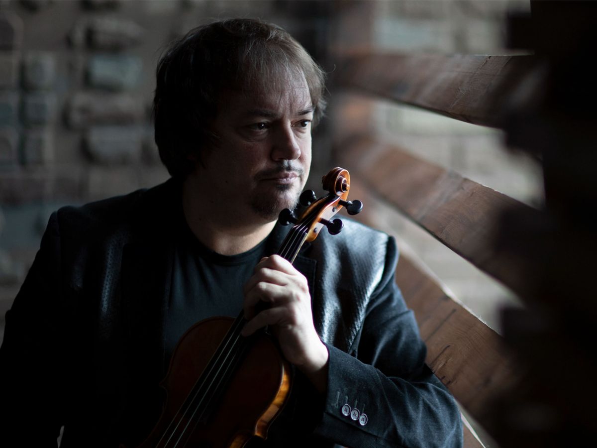 Chichon Conducts Shostakovich & Mussorgsky (Top 5)
