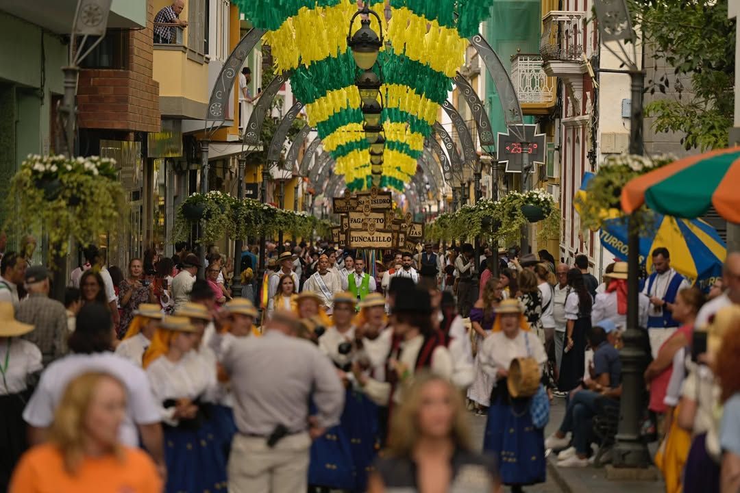Romería Ofrenda to Santiago de los Caballeros in Gáldar