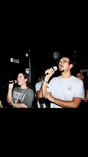Noche de Karaoke de los Miércoles