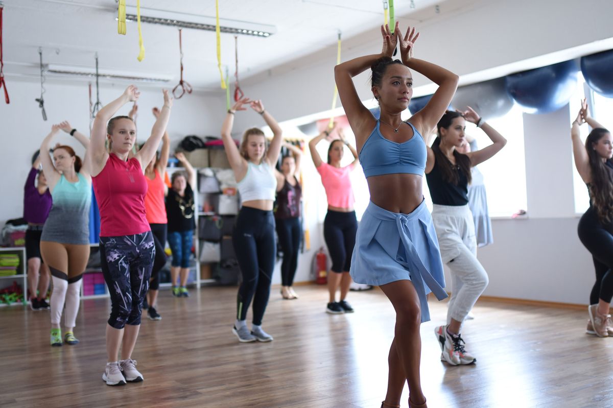 Latin Solo Dance Class – Canarian Dance Experience